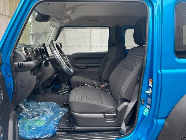 Suzuki Jimny 1.5 5MT Top