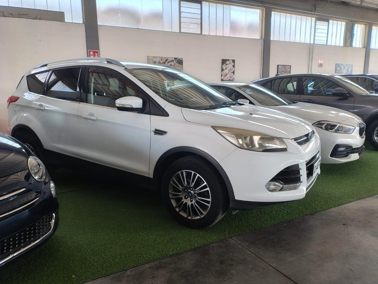 Ford Kuga 2.0 TDCI 140 CV 4WD Titanium