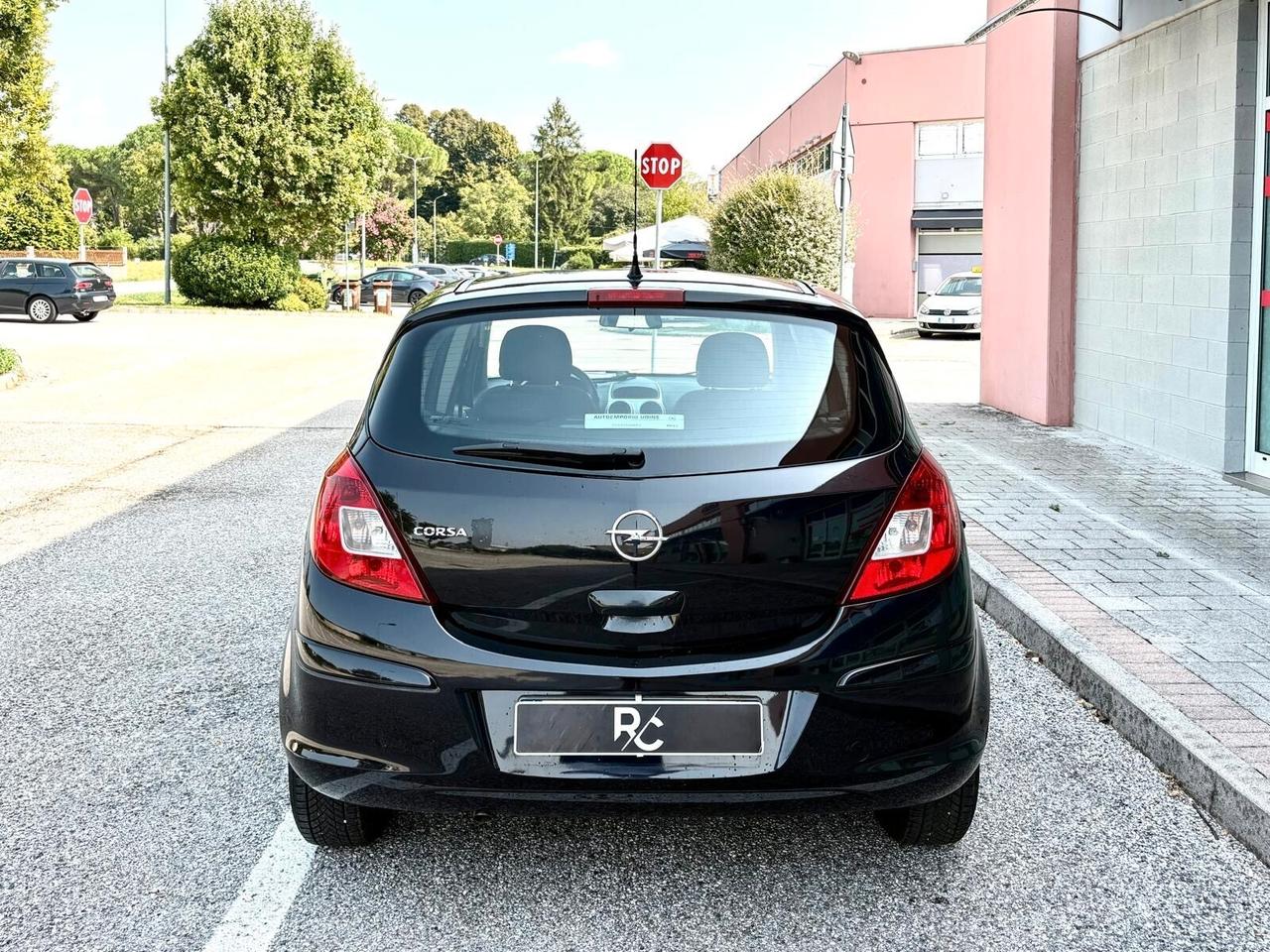 Opel Corsa 1.2 Benzina Neopatentati