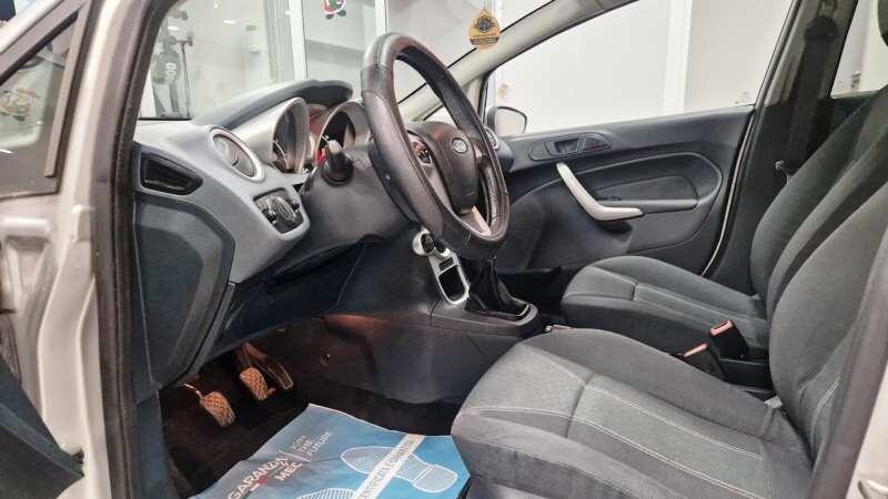 Ford Fiesta 1.2 82 CV Titanium