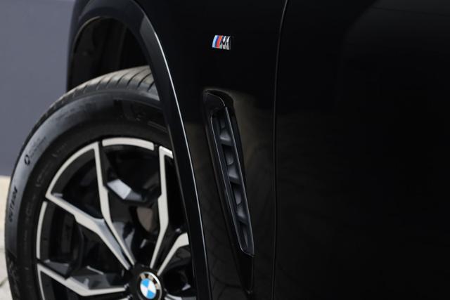 BMW X4 xDrive20i MH48V Msport