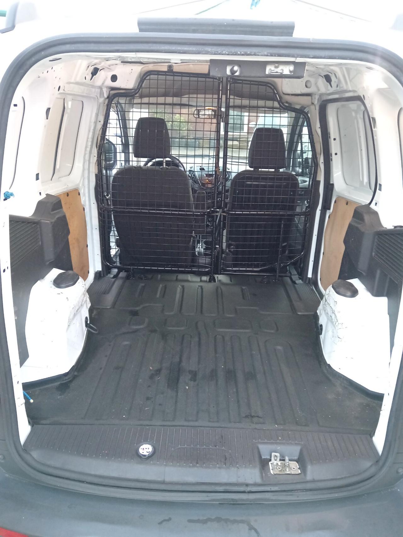 Ford Tourneo Courier 1.5 TDCI 95 CV Plus