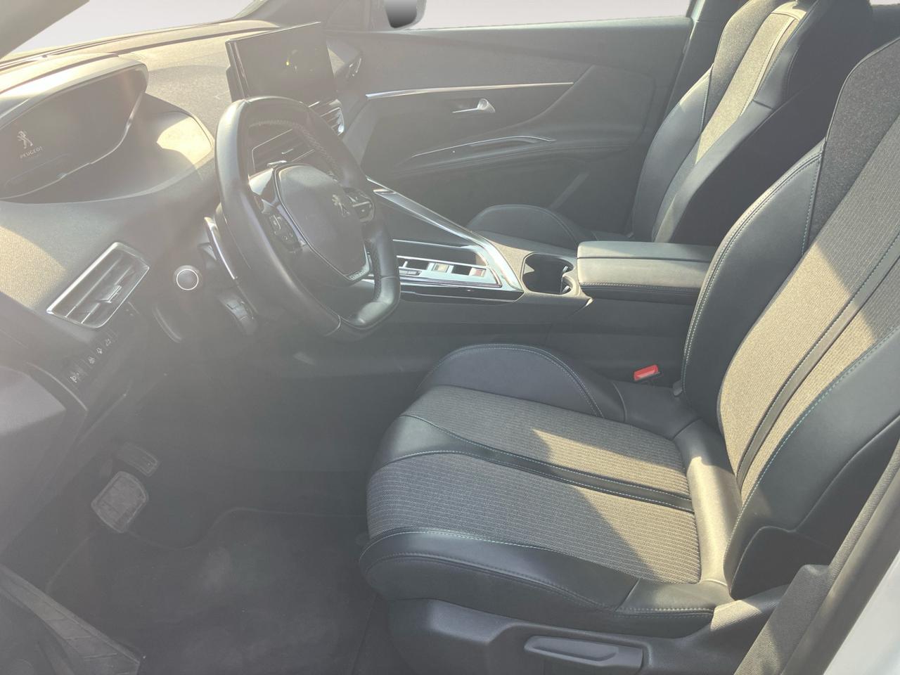 Peugeot 3008 3008 1.5 bluehdi Allure Pack s&s 130cv eat8
