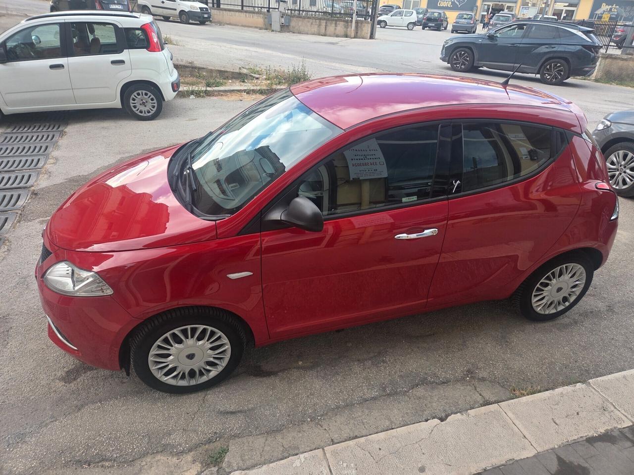 LANCIA YPSILON 1.2 BENZ 4 CILINDRI SOLI KM 66000 CERTIF