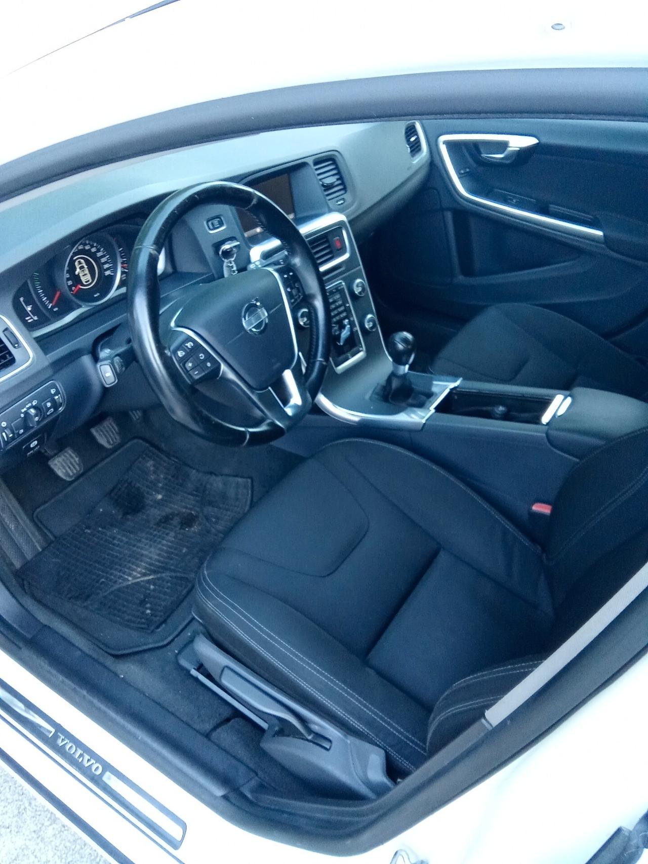 Volvo V60 D3 Summum 11/013