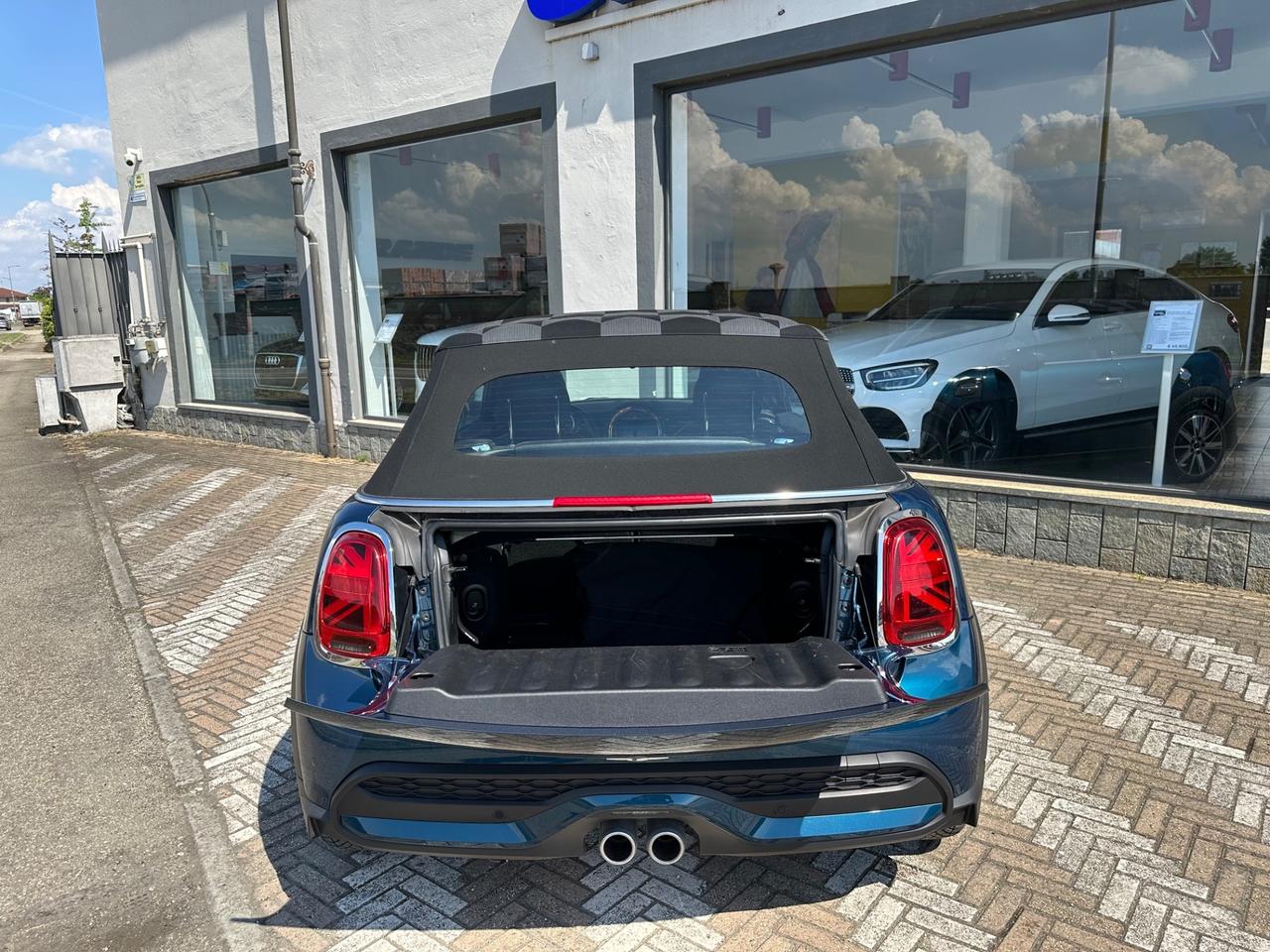 Mini Cabrio F57 2.0 Sidewalk auto Edizione Limitata *NO VINCOLI*