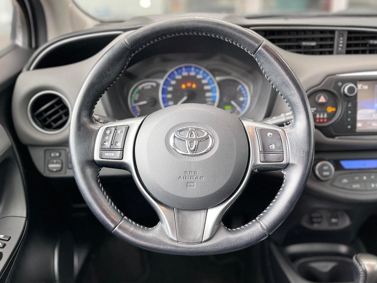 Toyota Yaris 1.5 Hybrid 75CV E6 Automatica - 2015