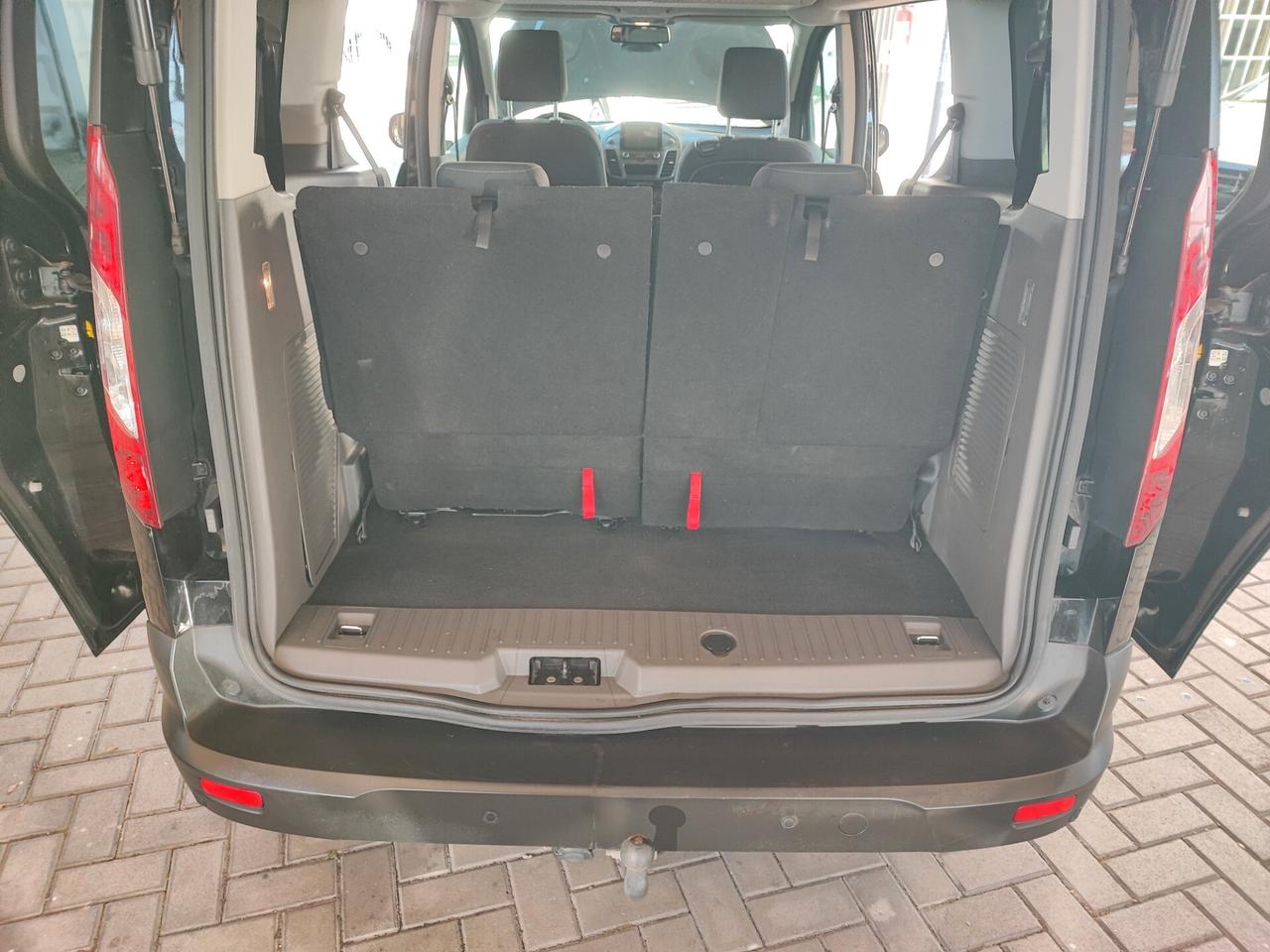 Ford Grand Tourneo Connect Gancio Traino 7 Posti