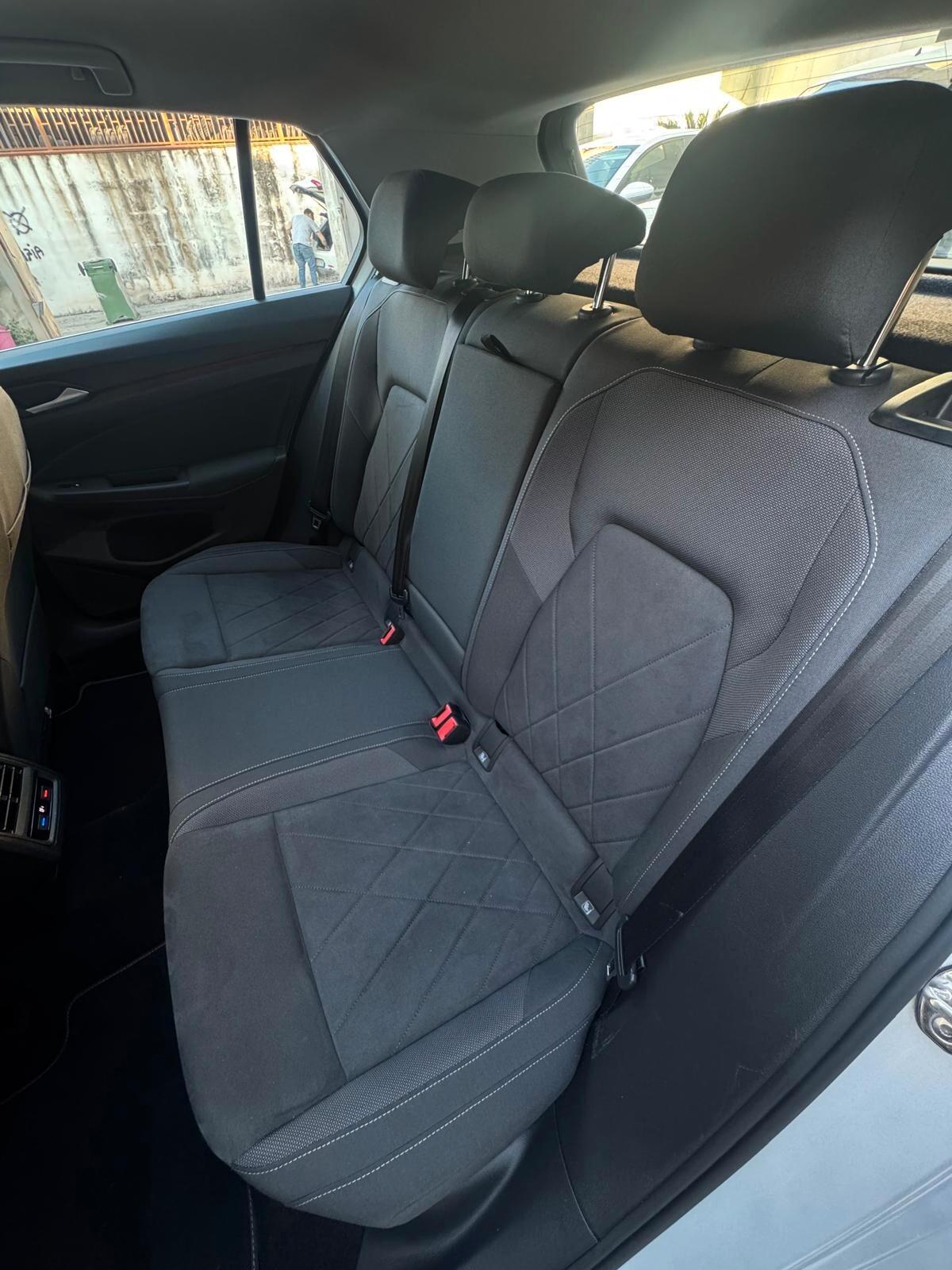 Volkswagen Golf 2.0 TDI SCR Style