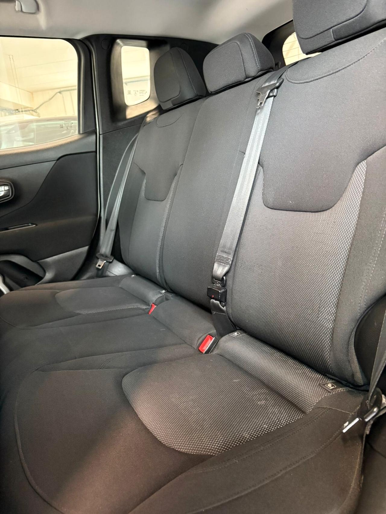Jeep Renegade 1.6 E-TorQ EVO Sport