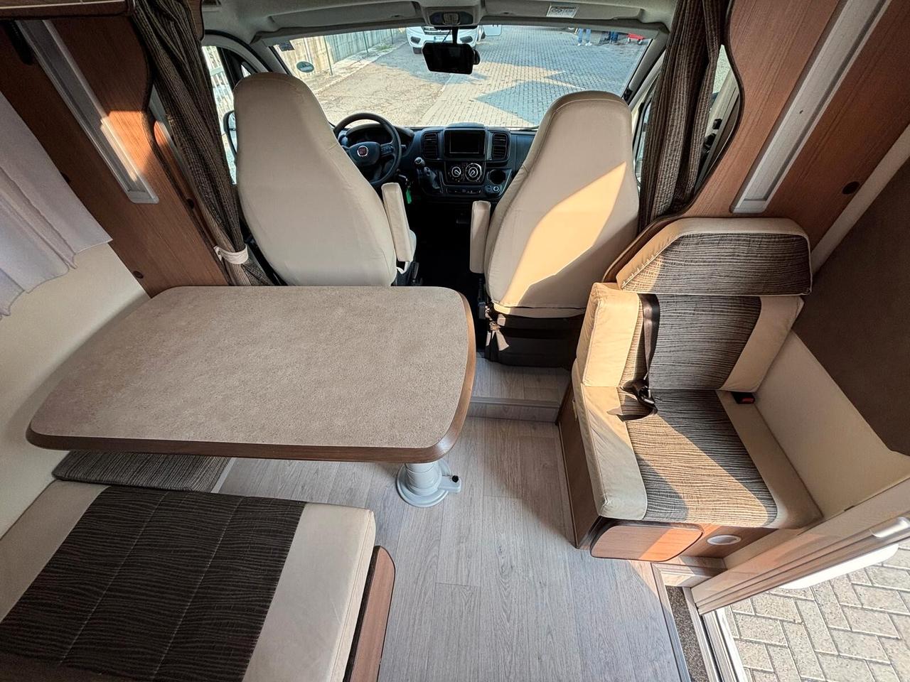 Bela 720 Asb camper