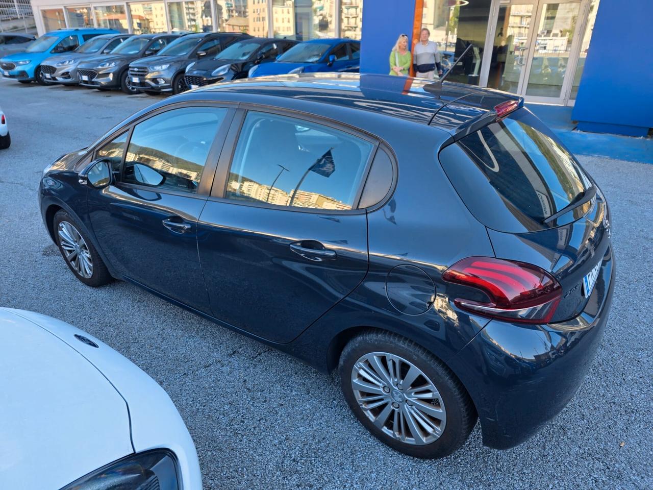 Peugeot 208 PureTech 82 5 porte Allure