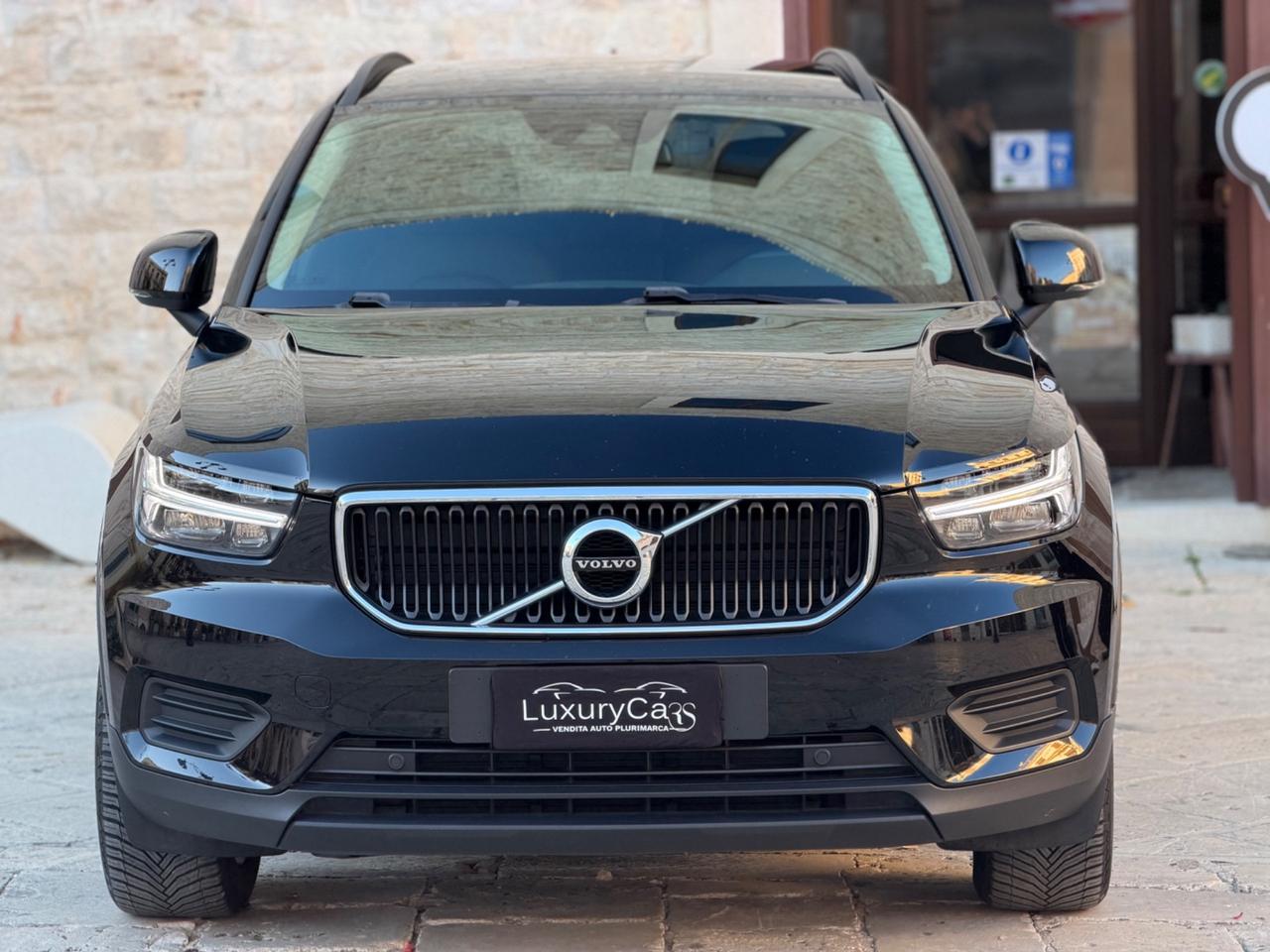 Volvo XC40 D3 R-design 2.0 150 Cv AUTOMATIC LED PELLE