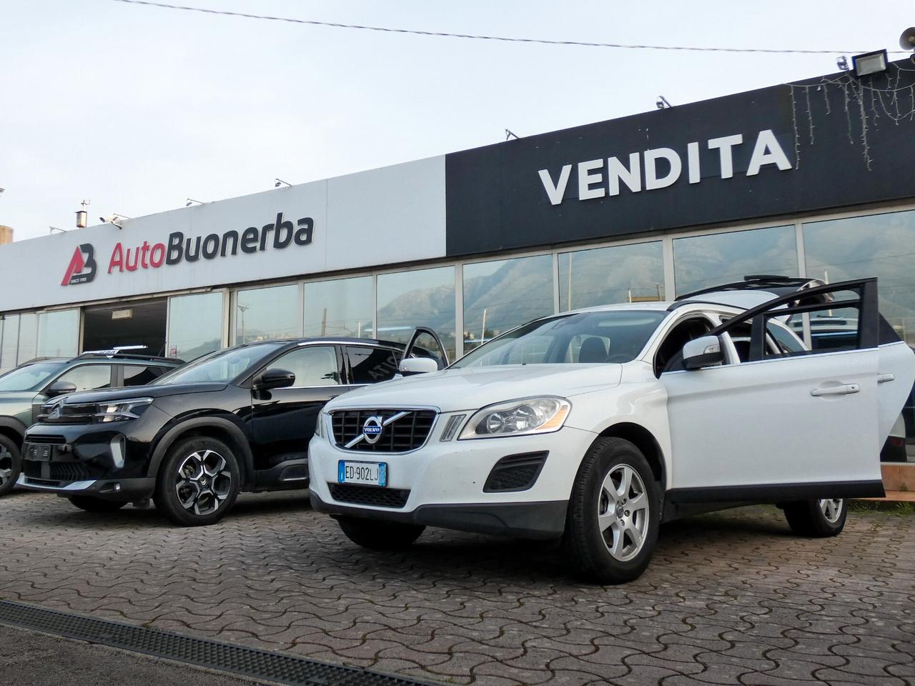 Volvo XC 60 XC60 2.4 D 175 CV FWD Geartronic Kinetic