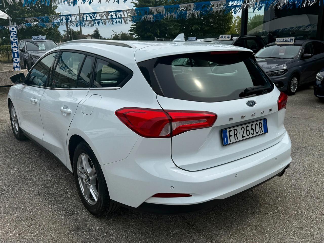 " POCHI KM " Ford Focus 1.5 TDCi 120 CV AUTOM.