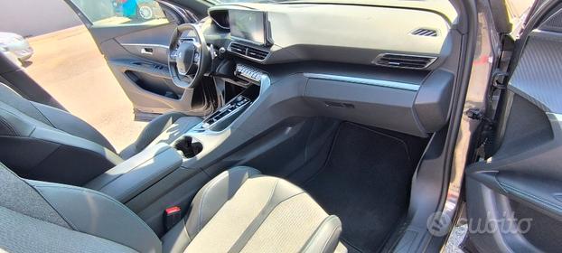 Peugeot 3008 BlueHDi 130 S&S EAT8 ALLURE 360 NAVI