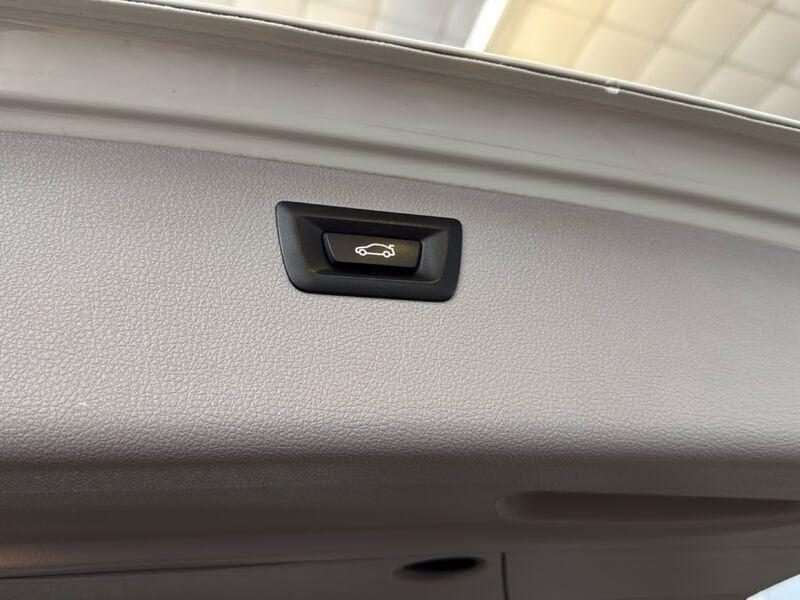 BMW Serie 3 318d Touring Business Adv. Aut.