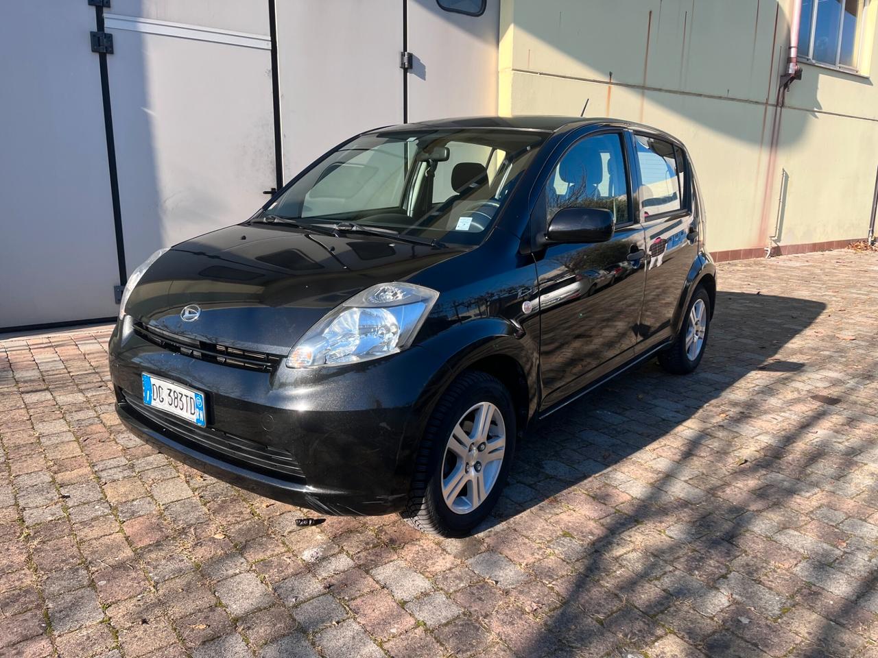 Daihatsu Sirion 1.0 12V Mio