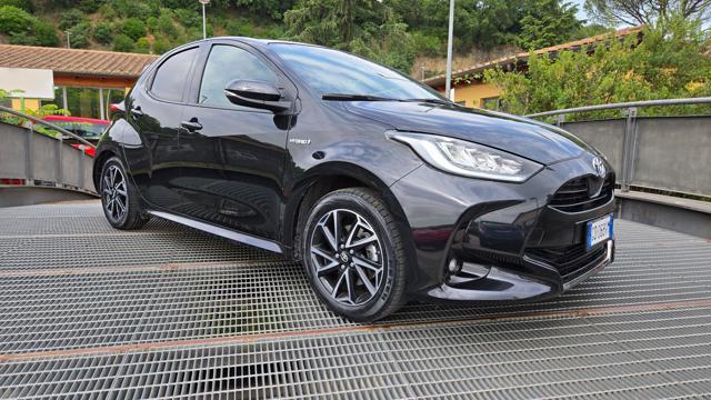 TOYOTA Yaris 1.5 HYBRID LOUNGE TETTO PANO GARANZIA TOYOTA UNIP