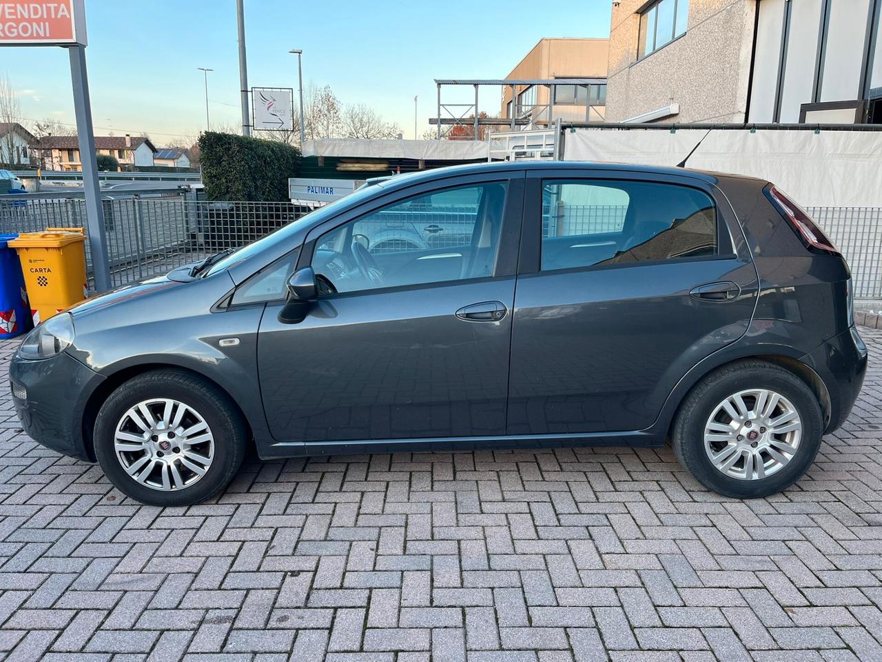 Fiat Punto 1.3 MJT II 75 CV 5 porte Easy Catena fatta