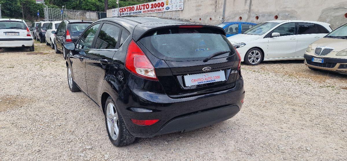 FORD Fiesta 1.5 TDCi 75CV 5p. Titanium