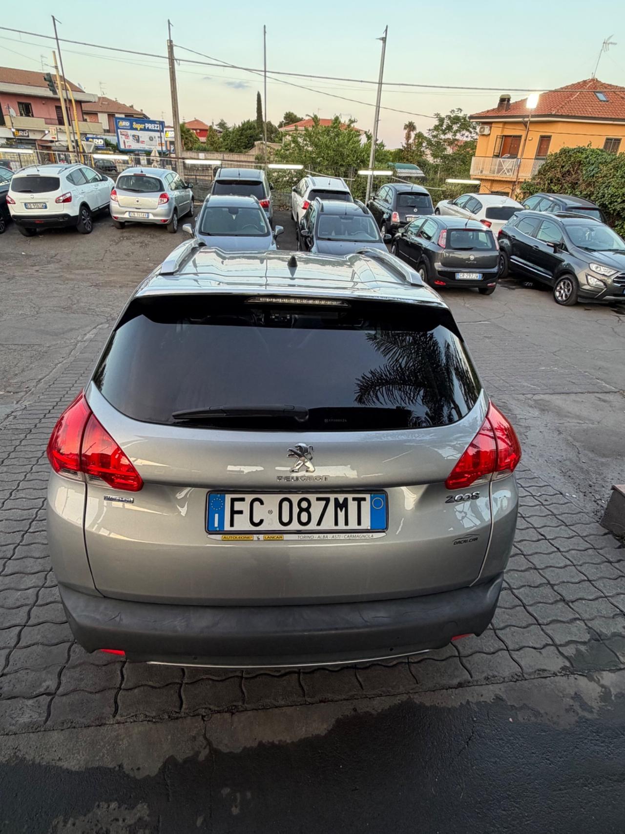 Peugeot 2008 BlueHDi 100 Allure