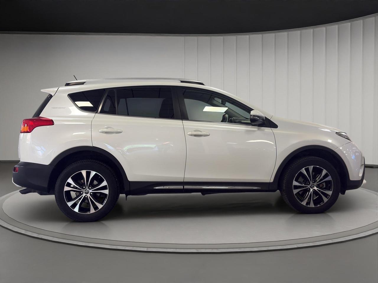 Toyota Rav4 2.0 d-4d Style White Edition 4wd