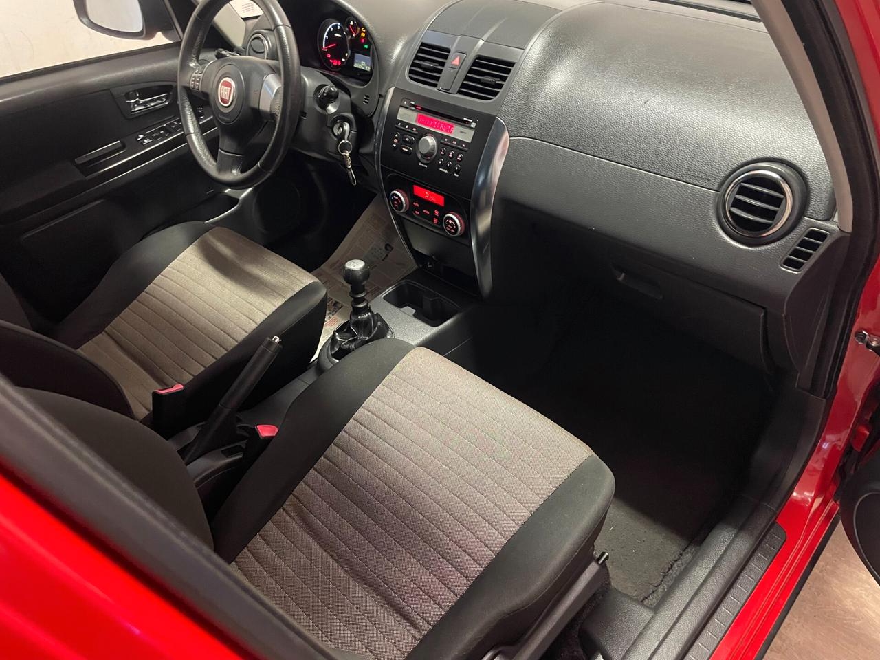 Fiat Sedici 2.0 MJT 135 CV 4x4 Emotion Full Distribuzione tagliandata Euro 5 NEOPATENTATI