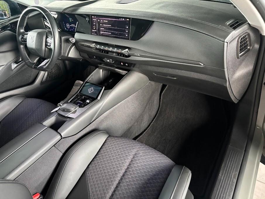 DS4 E-Tense 225 Cross Trocadero