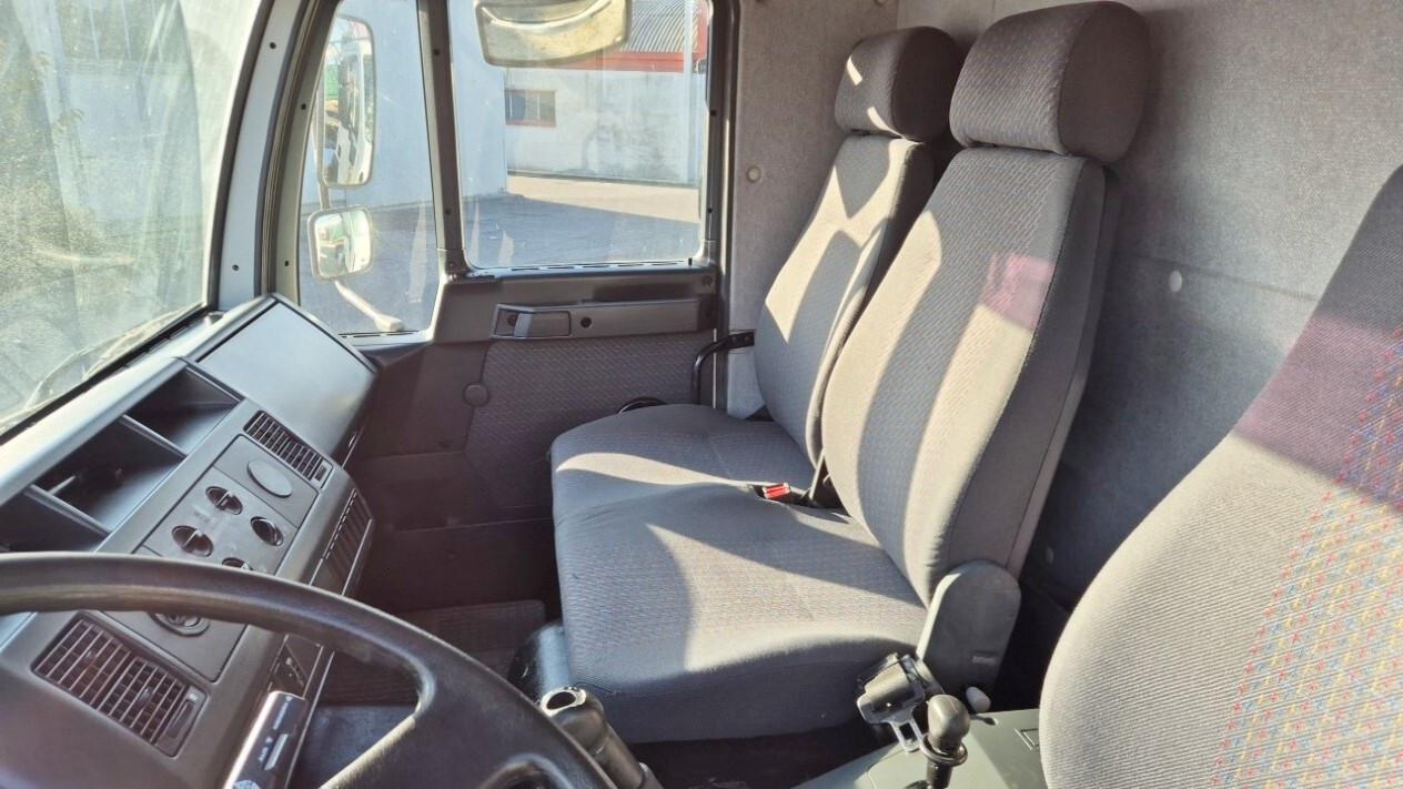 MAN 13 284 cassone e gru scarrabili con Radiocomando