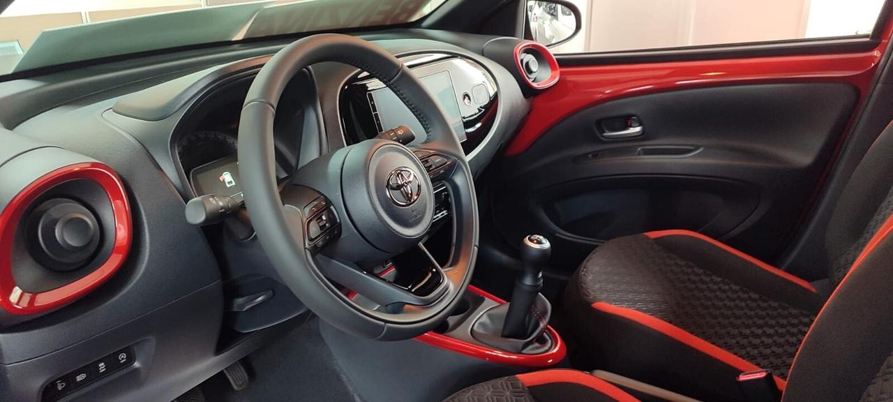 Toyota Aygo X 1.0 VVT-i 72 CV 5 porte Trend