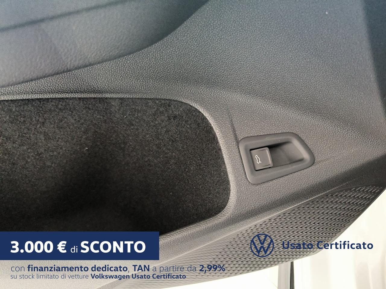 Volkswagen Golf variant 2.0 tdi r-line plus 150cv dsg