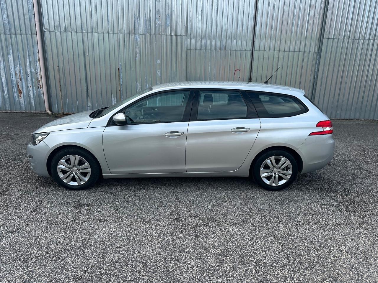 Peugeot 308 BlueHDi 120cv EURO 6 AUTOM