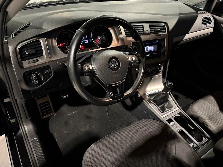 Volkswagen Golf 1.6 TDI 110CV 5P. 60.000KM NEOPATENTATI