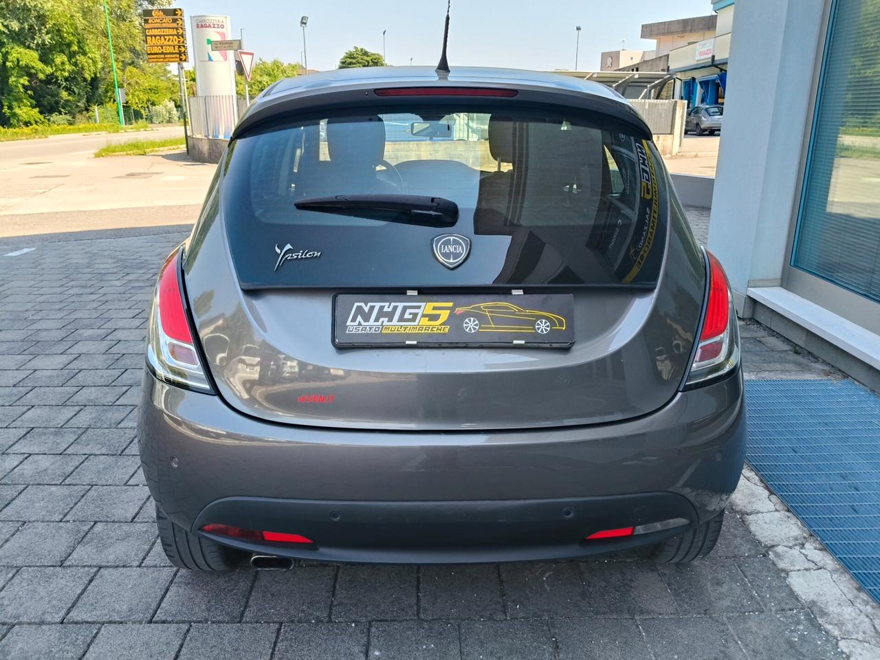 Lancia Ypsilon 1.2 69 CV 5 porte S&S Gold