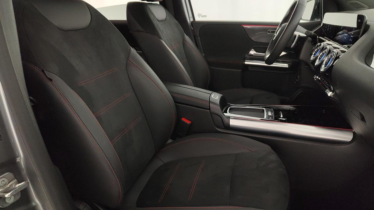 Mercedes-Benz B 180 d Digital Edition auto