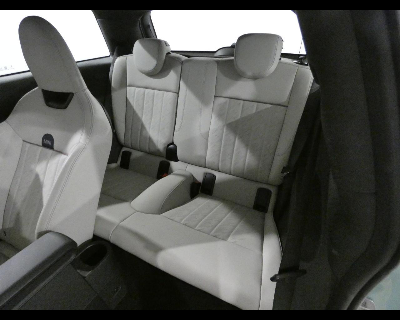 MINI Mini 5ª serie (F66) - Mini Cooper C Favoured