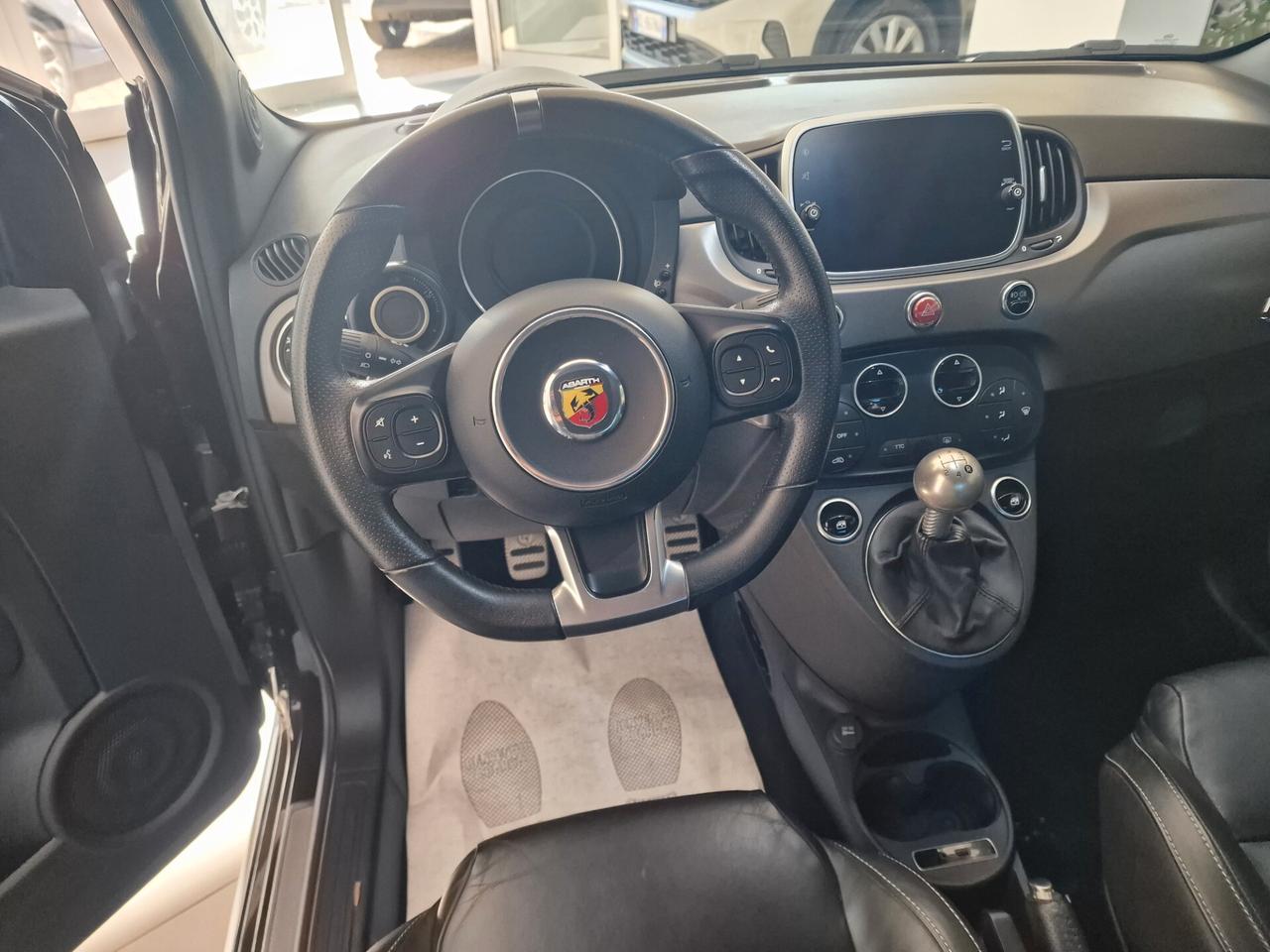 Abarth 595 1.4 Turbo T-Jet 165 CV Turismo