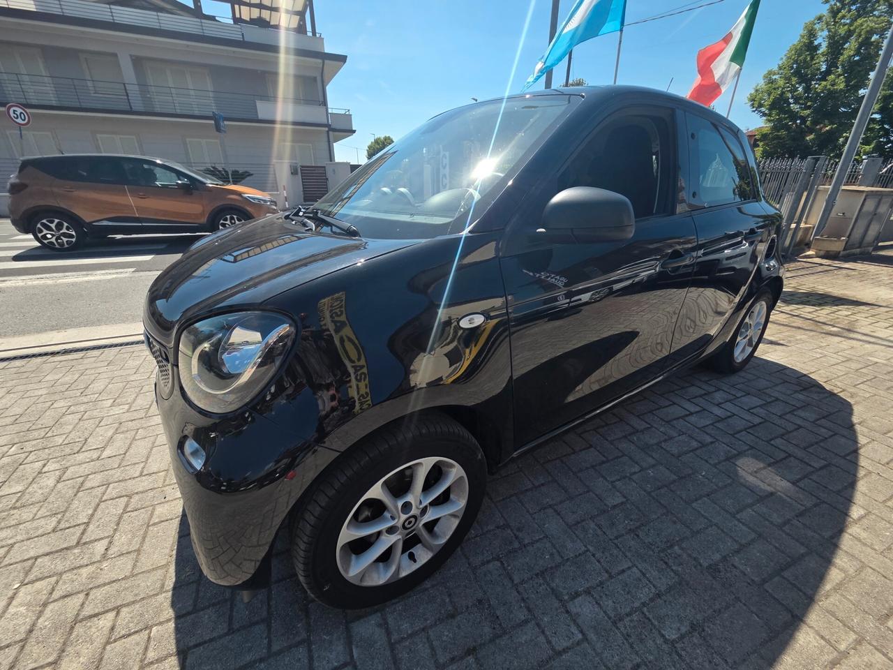 Smart ForFour 70 1.0 Youngster
