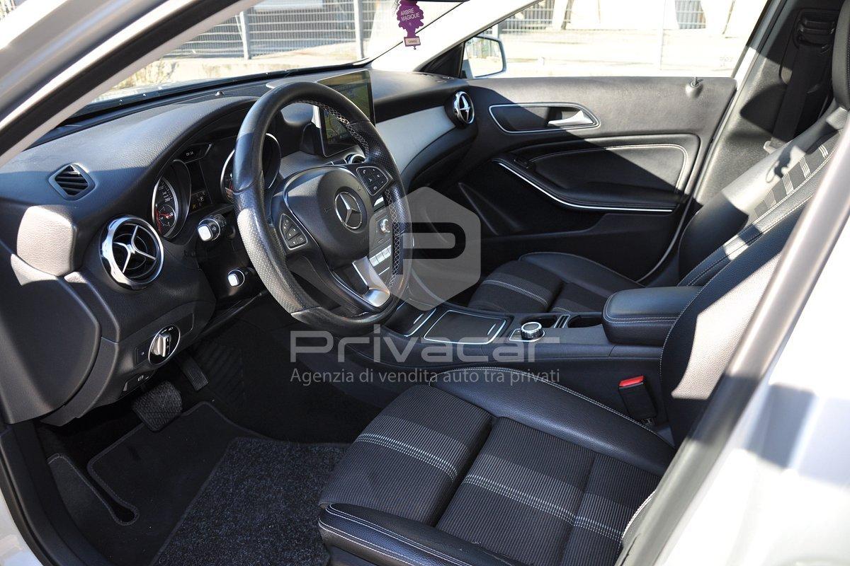 MERCEDES GLA 180 d Automatic Sport