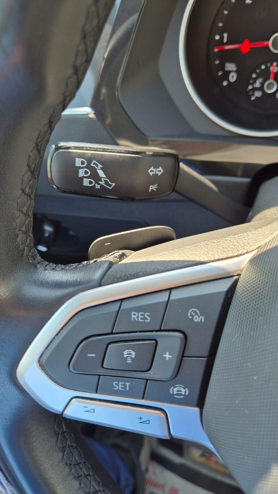 Volkswagen Tiguan 2.0 TDI 150 CV SCR DSG Elegance