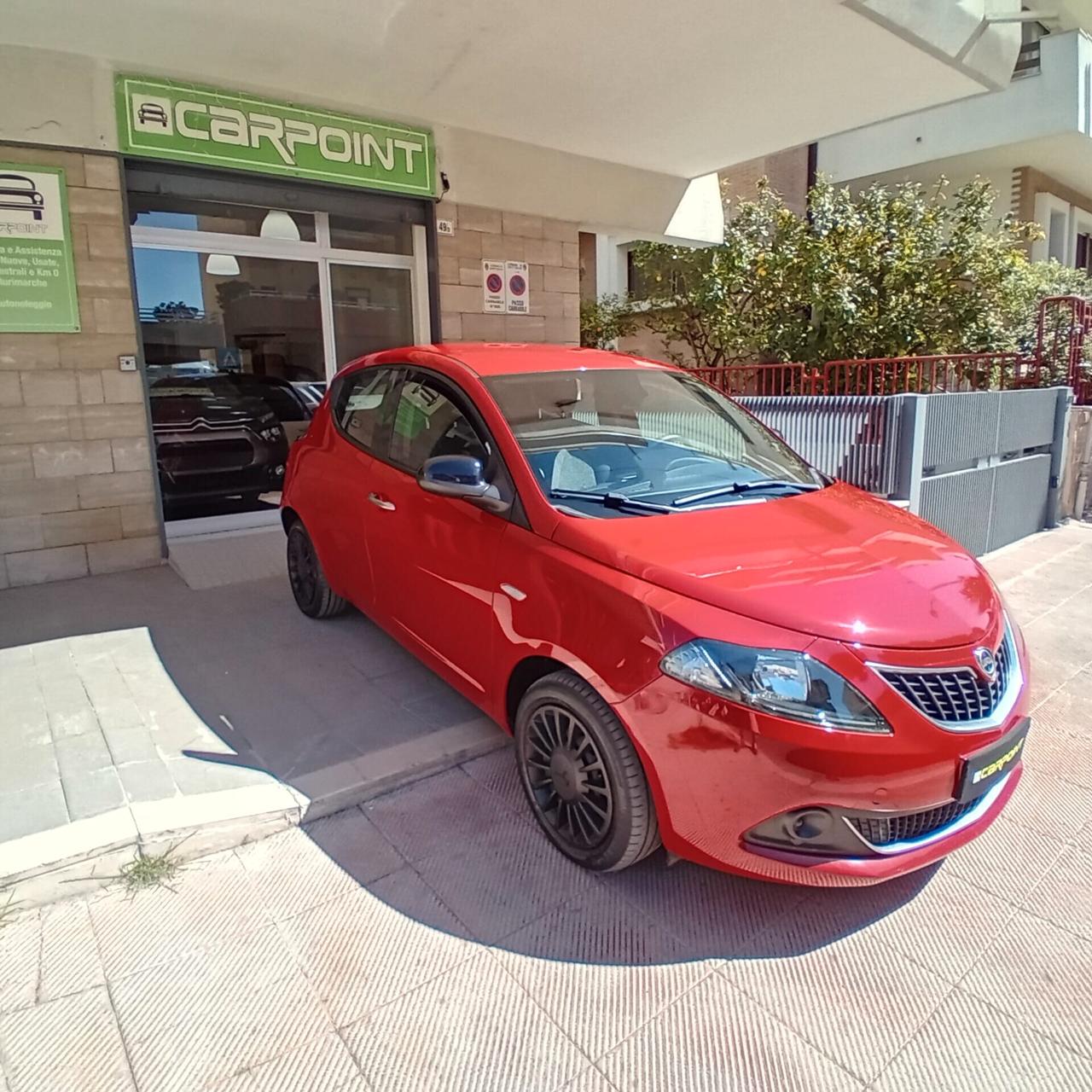 Lancia Ypsilon 1.0 FireFly 5 porte S&S Hybrid Ecochic UnYca