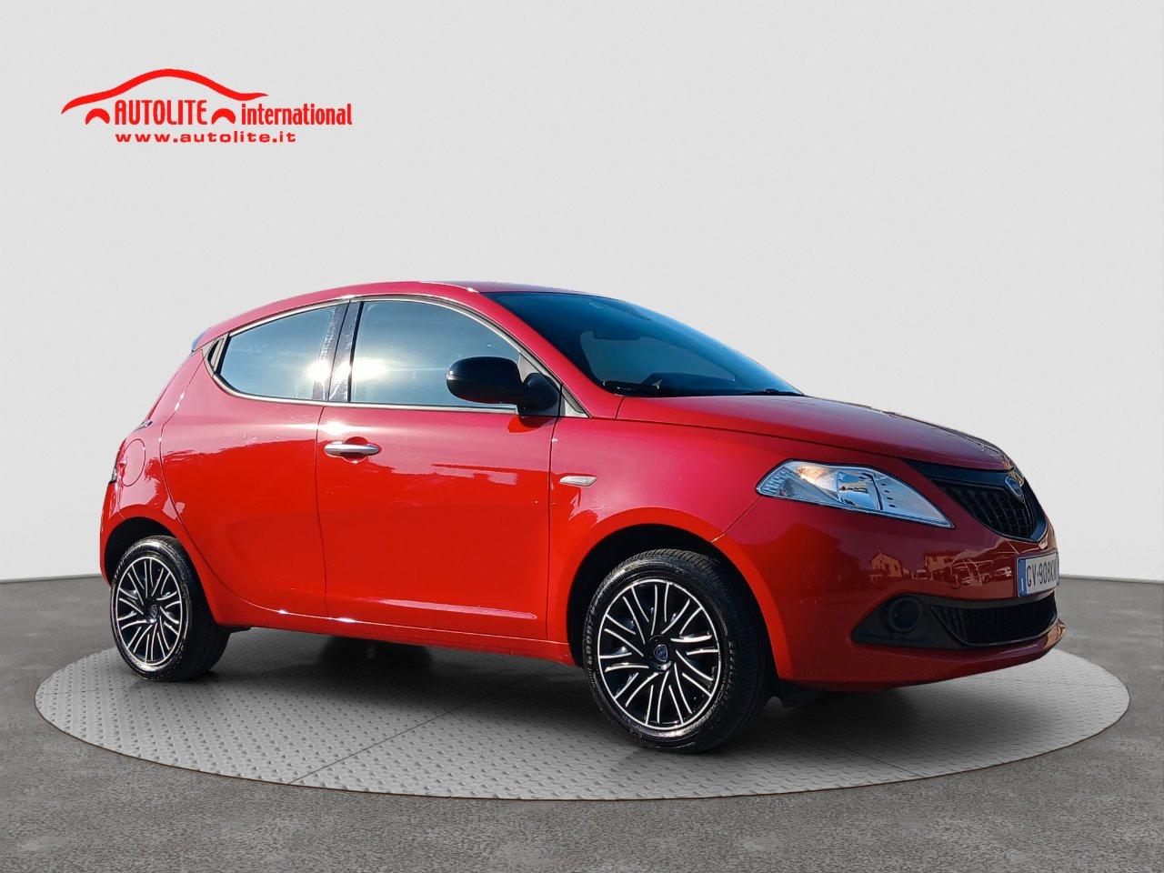 Lancia Ypsilon 1.0 firefly hybrid Gold s&s 70cv 5p.ti