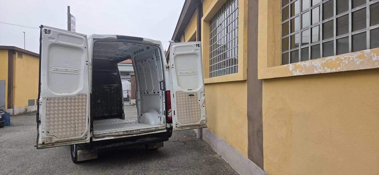 IVECO DAILY 35S15 2.3 JTD 146 CV - VANO DI CARICO MT. 3,20 - UNICO PROPRIETARIO!
