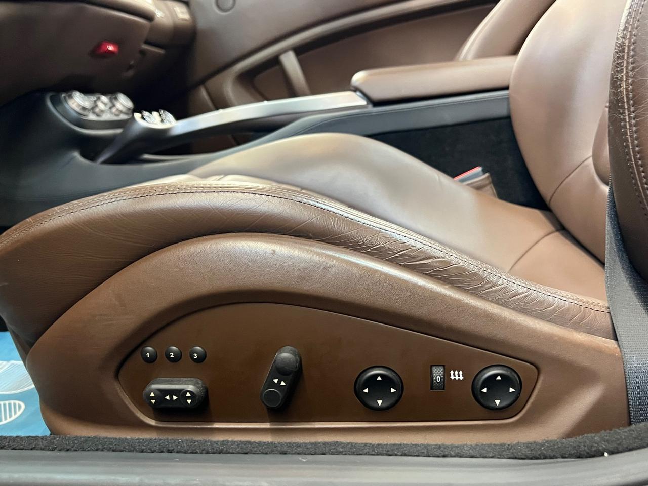 Ferrari California DCT Book service
