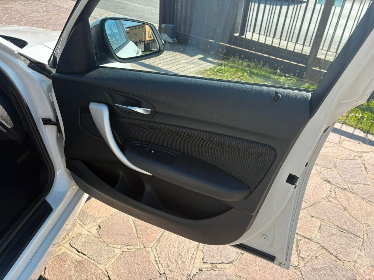 Bmw 116 116d 5p. Business