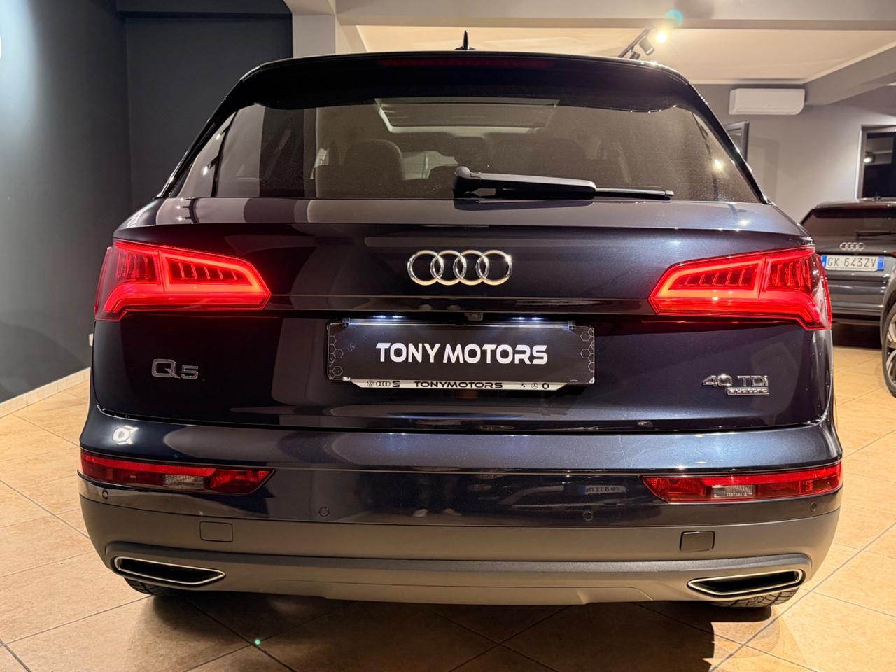 Audi Q5 40 TDI quattro S tronic Business Design