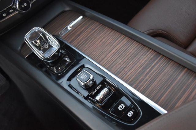 VOLVO XC60 B4 (d) Geartronic Inscription