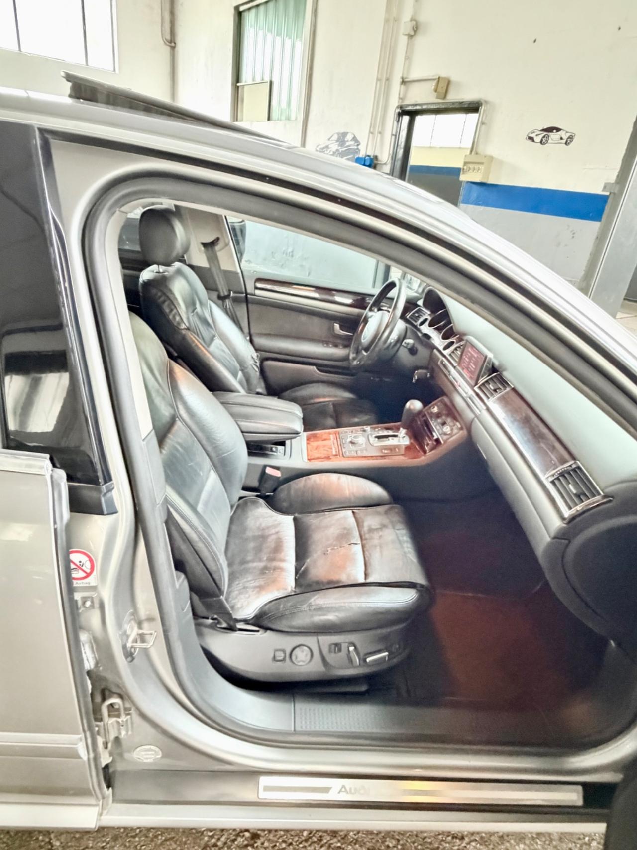 Audi A8 4.2 V8 TDI F.AP. quattro tiptronic