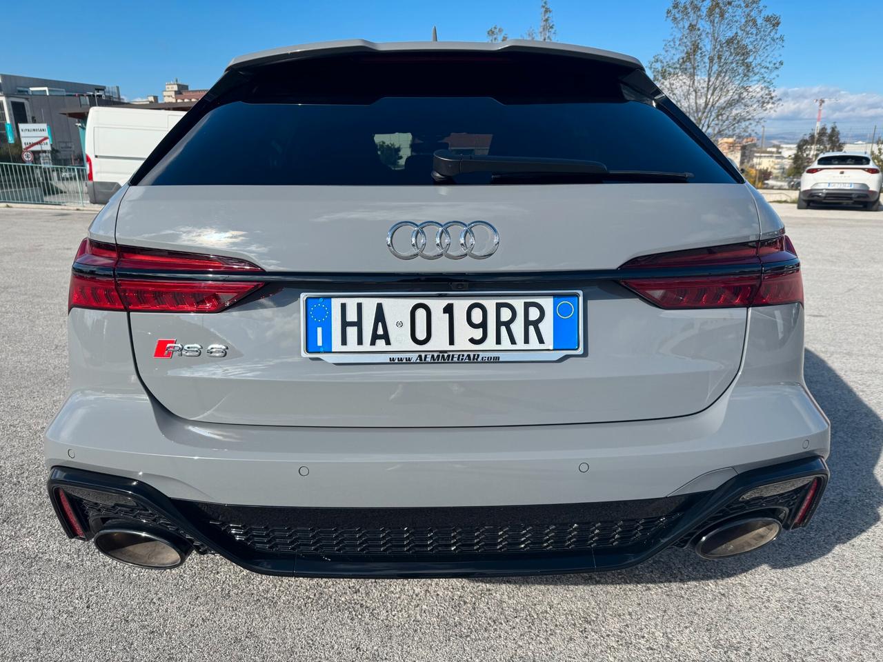 Audi RS6 RS 6 Avant 4.0 TFSI V8 quattro tiptronic